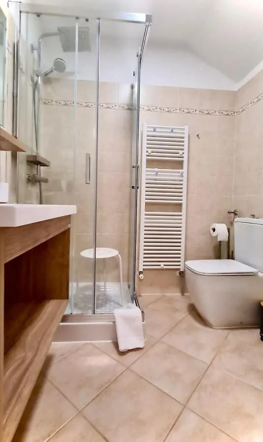 אופטיה Apartment Paola
